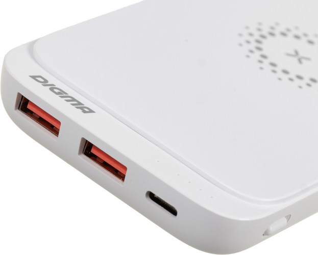 Мобильный аккумулятор Digma DGPQ10E 10000mAh QC3.0/PD3.0 20W 3A 2xUSB-A/USB-C беспров.зар. белый (DGPQ10E20PWT)