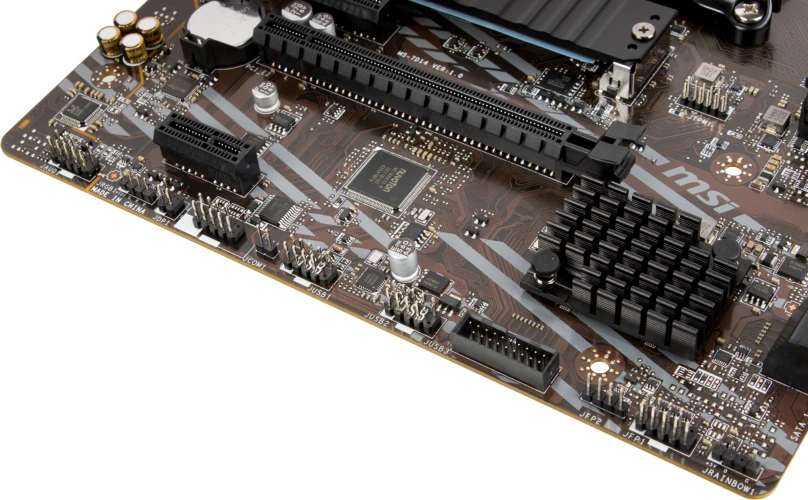 Материнская плата MSI A520M PRO Soc-AM4 AMD A520 2xDDR4 mATX AC`97 8ch(7.1) GbLAN RAID+VGA+HDMI+DP