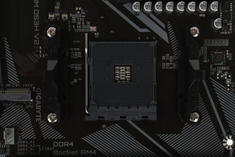 Материнская плата Gigabyte A520M DS3H V2 Soc-AM4 AMD A520 4xDDR4 mATX AC`97 8ch(7.1) GbLAN RAID+HDMI+DP