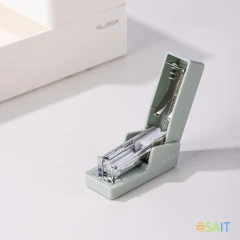 Степлер мини Deli ENS083GREEN ENS083 Linfini N10 24/6 (15листов) зеленый 15скоб металл/пластик блистер