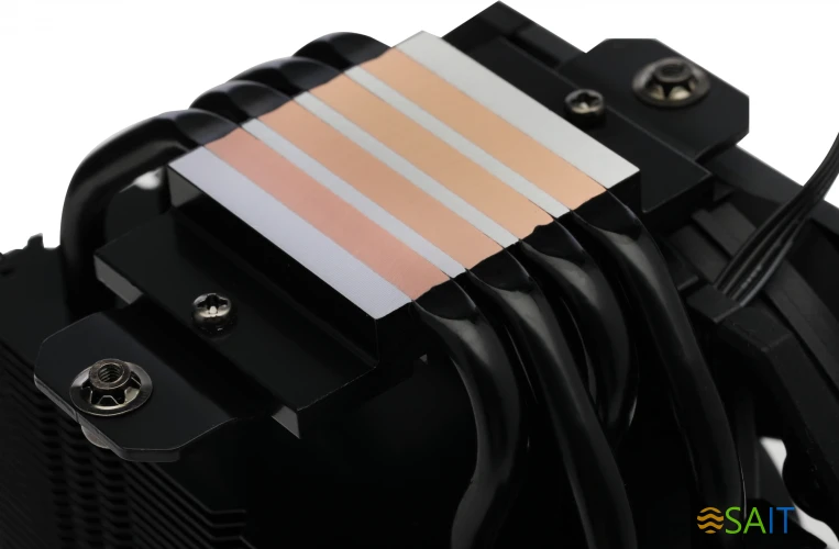 Устройство охлаждения(кулер) ID-Cooling SE-224-XTS mini Soc-AM5/AM4/1200/1700/1851 черный 4-pin 16-32dB Al+Cu 180W 690gr Ret (SE-224-XTS MINI BLACK)