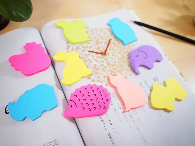 Блок самоклеящийся бумажный Stick`n 21776 50лист. малиновый 1цв.в упак. "еж"