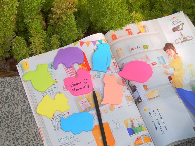 Блок самоклеящийся бумажный Stick`n 21776 50лист. малиновый 1цв.в упак. "еж"