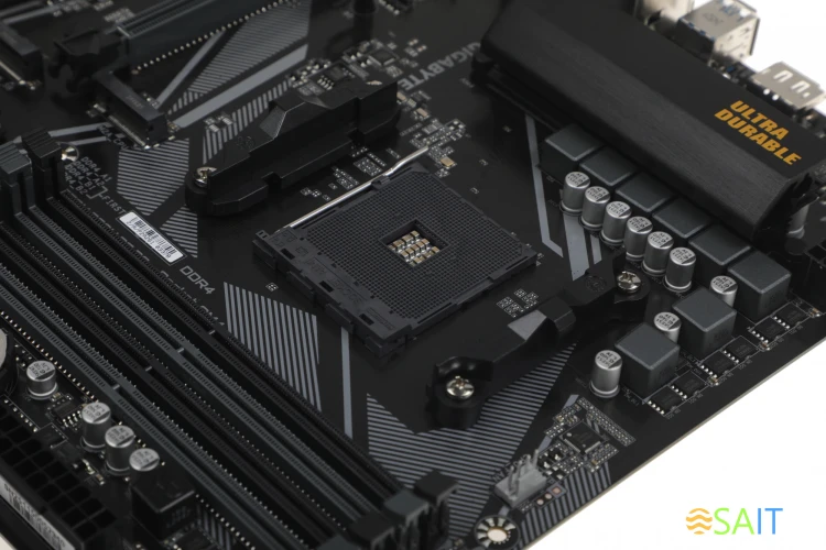 Материнская плата Gigabyte B550M DS3H AC R2 Soc-AM4 AMD B550 4xDDR4 mATX AC`97 8ch(7.1) GbLAN RAID+HDMI+DP