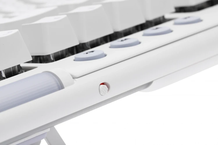 Клавиатура Logitech G715 TKL механическая белый USB беспроводная BT/Radio Multimedia for gamer LED (подставка для запястий) (920-010464)