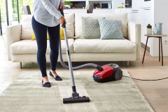 Пылесос Philips FC8243/09 900Вт красный/черный