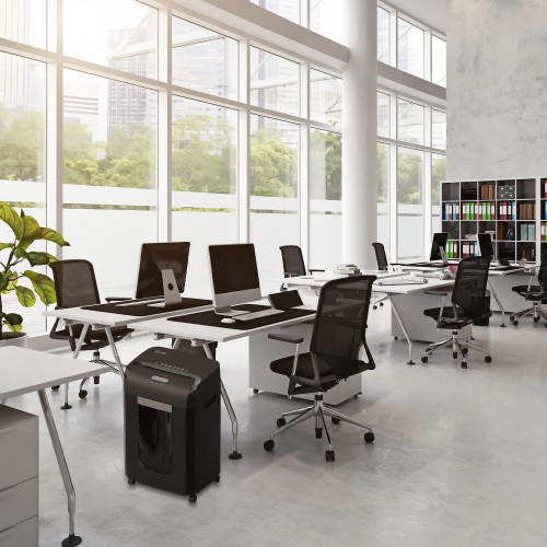 Шредер Cactus CS-SH-15-30-2X15 (секр.P-5) фрагменты 15лист. 30лтр. скрепки скобы пл.карты CD