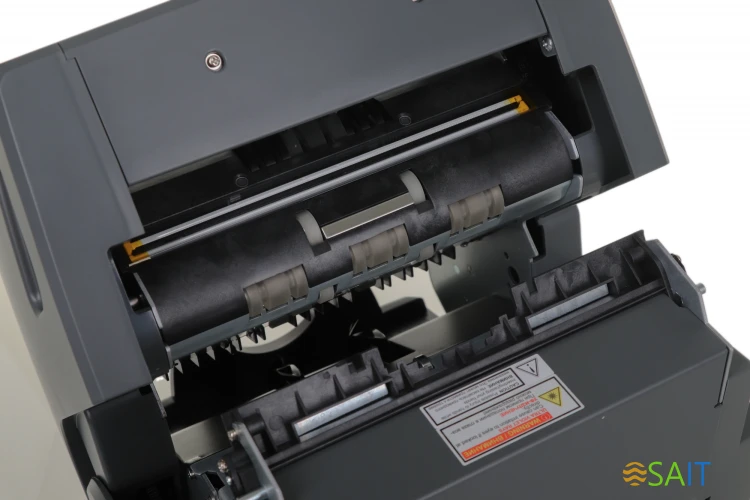 Счетчик банкнот Dors 820M1 RUS1 FRZ-046543 рубли