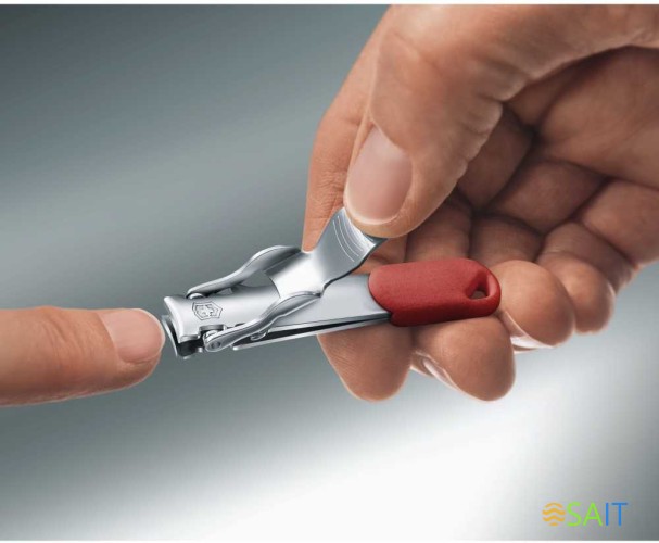 Клиппер Victorinox 8.2050.B1 для ногтей 60мм красный блистер