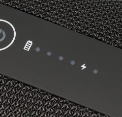 Колонка порт. Hyundai H-PAC340 черный 20W 1.0 BT/3.5Jack/USB 10м 4400mAh