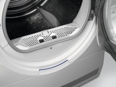 Сушильная машина Electrolux EW8H258B пан.англ. кл.энер.:A++ макс.загр.:8кг белый