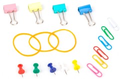 Набор мелкоофисный Deli EZ20703 резинки для купюр 12гр гвоздики 50шт скрепки 100шт зажимы 10шт пластиковая туба