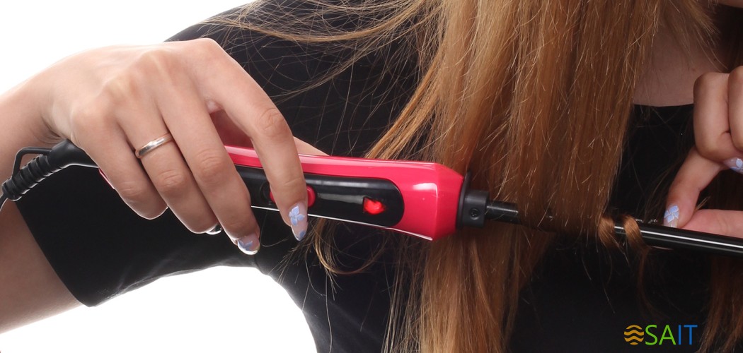 Щипцы Starwind SHE6610 30Вт розовый/черный макс.темп.:180С покрытие:керамическое