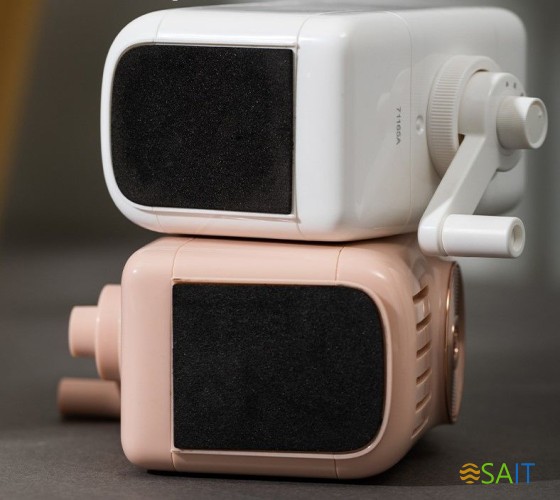 Точилка для карандашей механическая Deli E71165A 1 отверстие пластик ассорти