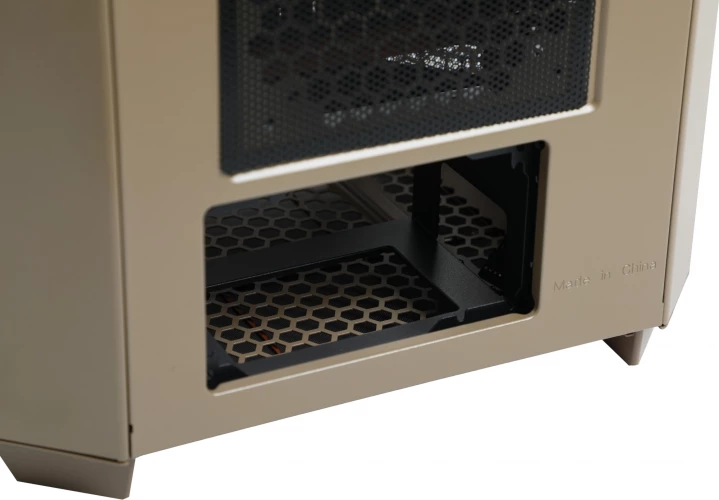 Корпус Thermaltake The Tower 300 Gravel Send коричневый без БП mATX 8x120mm 6x140mm 2xUSB3.0 audio bott PSU