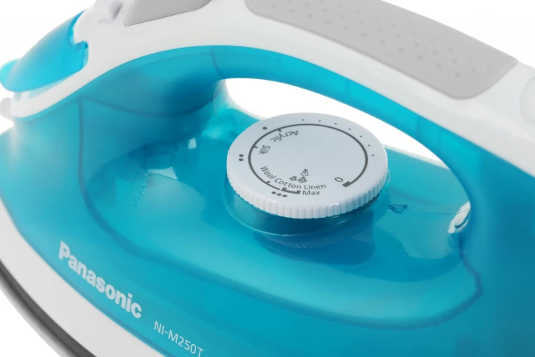 Утюг Panasonic NI-M250TGTW 1550Вт голубой/белый