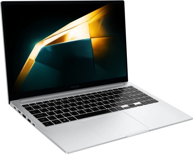 Ноутбук Samsung Galaxy Book 4 NP750 Core 5 120U 16Gb SSD512Gb Intel Graphics 15.6" PLS FHD (1920x1080) Windows 11 Home English silver WiFi BT Cam (NP750XGK-KS2IN)