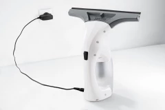 Мойщик окон Karcher WV 1 шир.скреб.:250мм пит.:от аккум. белый