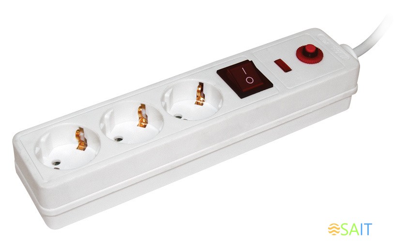 Сетевой фильтр IEK СФ-03К 1.5м (3 розетки) белый (коробка)