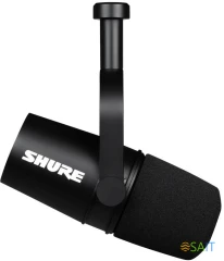 Микрофон проводной Shure MV7X черный