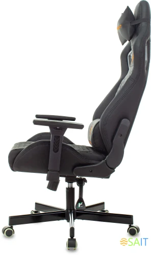 Кресло игровое Knight Outrider черный ромбик эко.кожа с подголов. крестов. металл