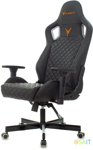 Кресло игровое Knight Outrider черный ромбик эко.кожа с подголов. крестов. металл