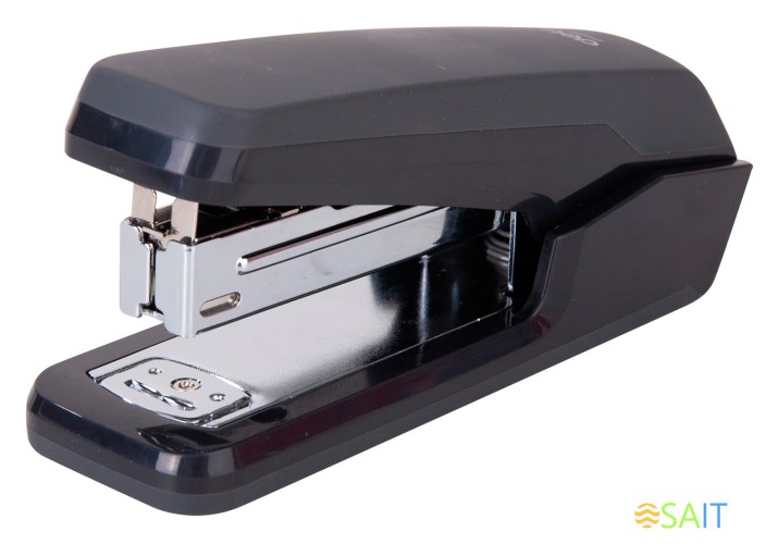 Степлер настольный Deli E0464BLACK Exceed 24/6 26/6 (25листов) черный 100скоб металл/пластик закрытый/открытый коробка