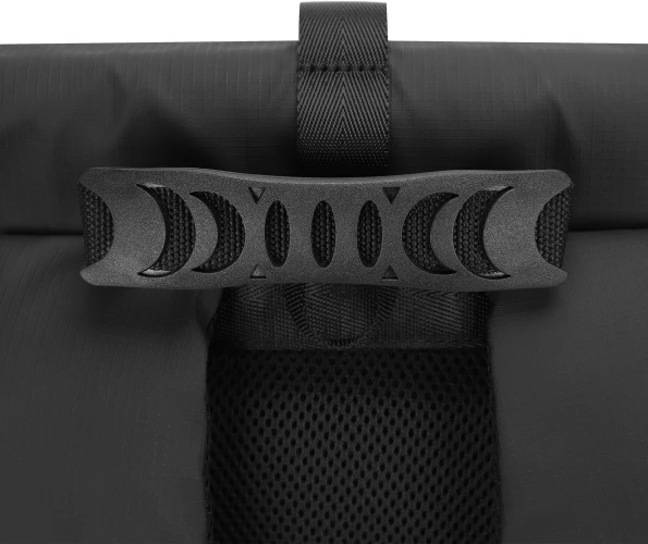 Рюкзак для ноутбука 15.6" Digma Lifestyle L1 черный полиэстер (DGBP15L1BK)