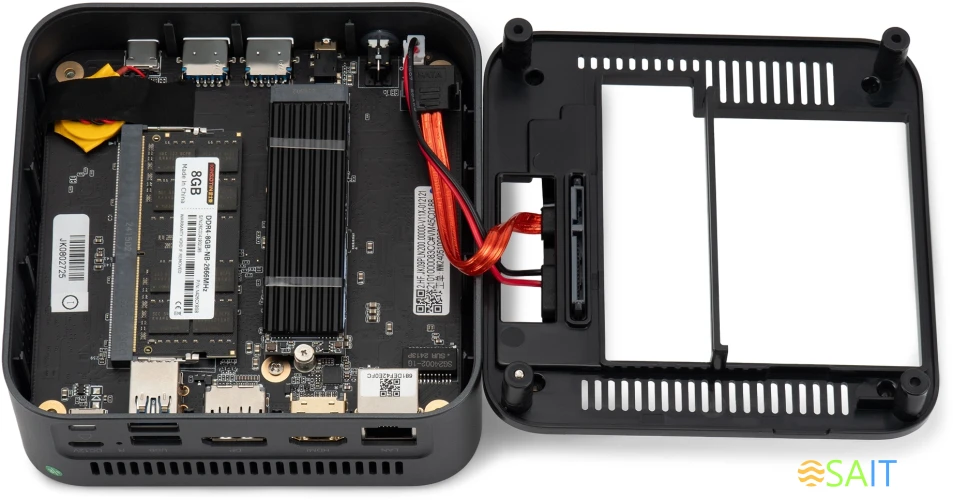 Неттоп IRU 110ALCN N200 (1) 8Gb SSD256Gb UHDG noOS GbitEth WiFi BT черный (2012497)